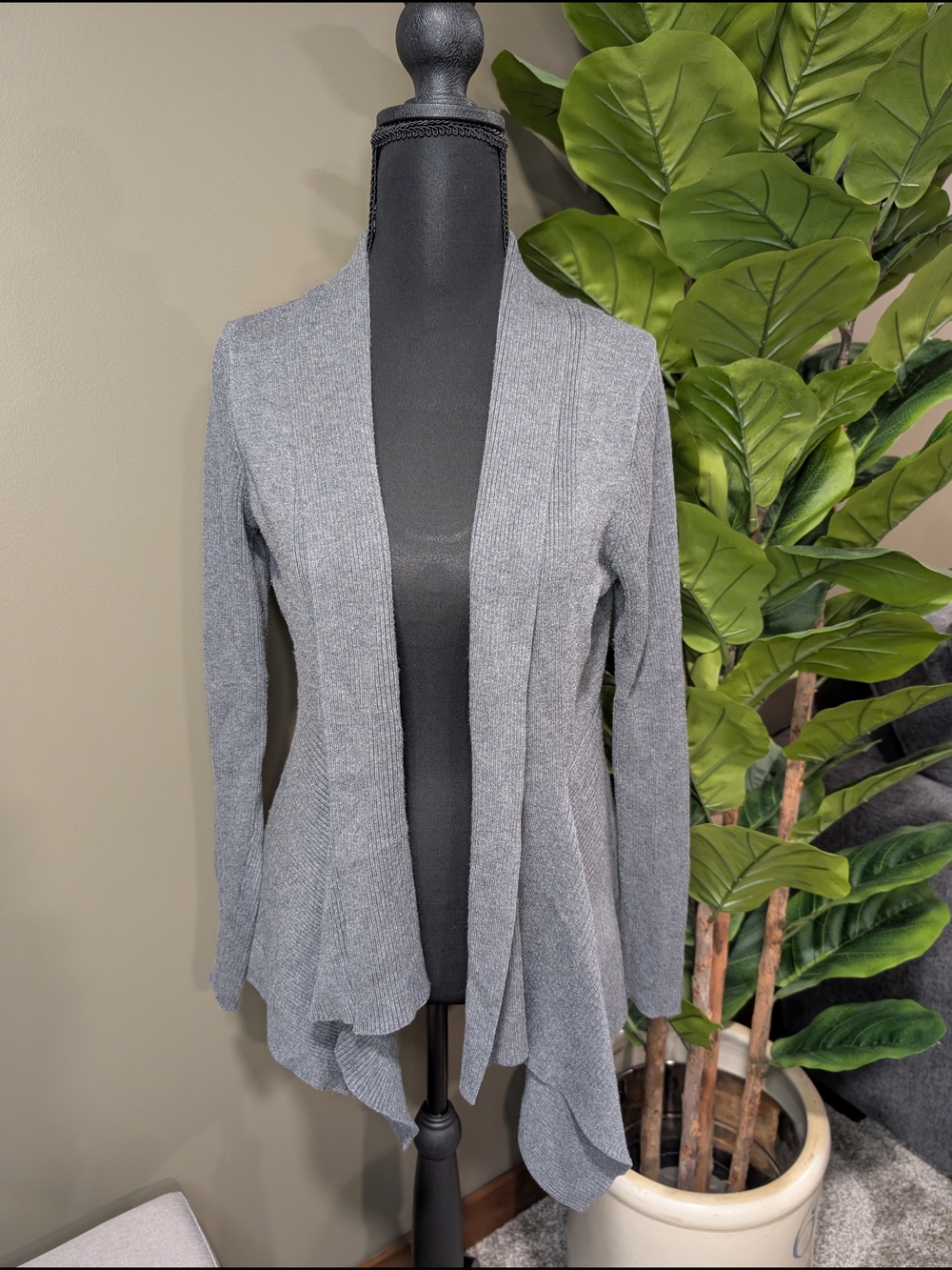 89th & Madison - Medium - Gray Open-Front Draped Cardigan